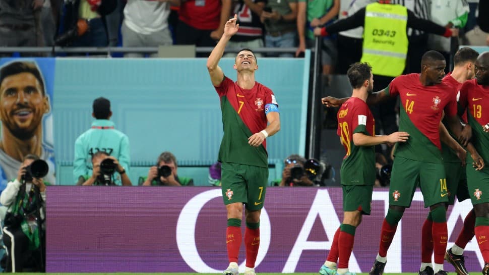 FIFA World Cup 2022: रिकॉर्ड गोल के बाद क्रिस्टियानो रोनाल्डो ने सहेजा ‘खूबसूरत पल’, देखिए