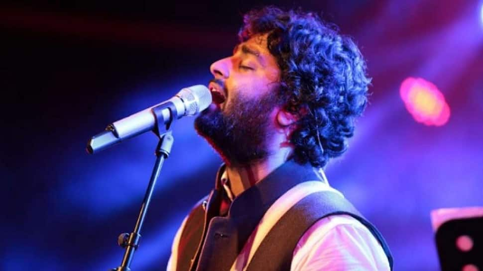 Ghar Aakar Gaayega Kya?: Arijit Singh&#039;s Pune concert ticket priced at Rs 16 lakh. Fans are FURIOUS