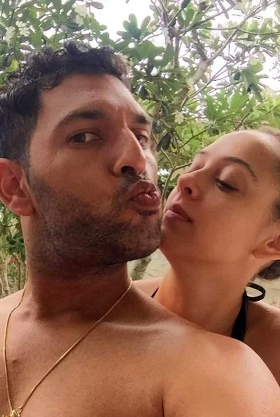 Yuvraj Singh and Hazel Keech met at a mutual friend’s party in 2011. Yuvraj’s friend Harbhajan Singh played an important role in the couple getting close to each other as she wasn’t very much fond of the cricketer and hence took about four years to bond with the southpaw. (Source: Instagram)