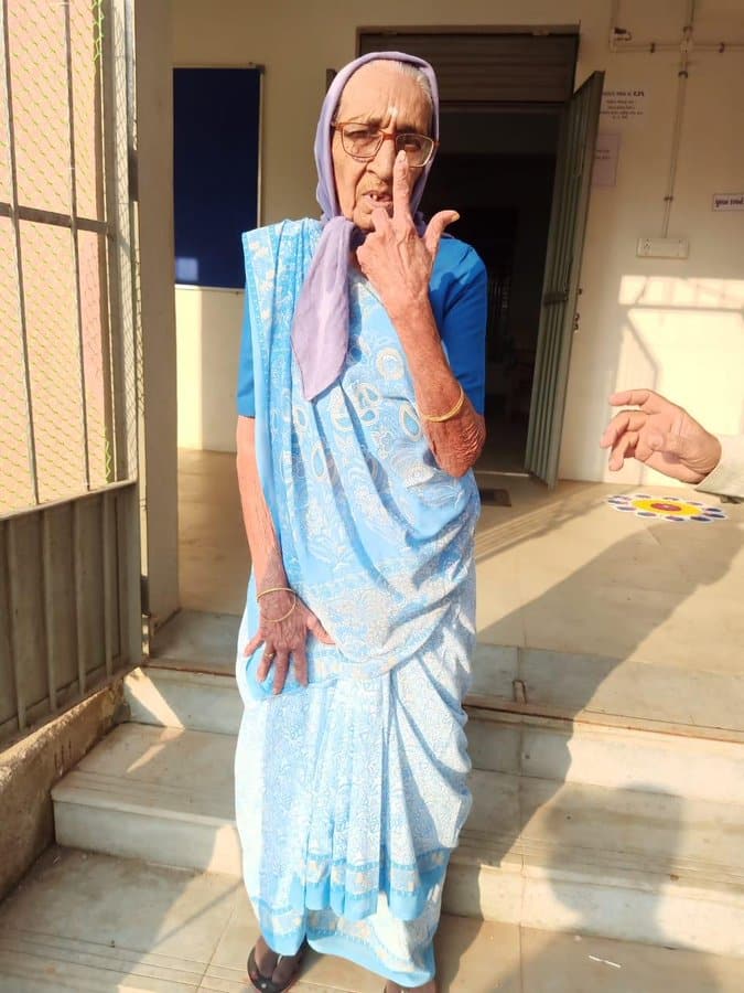 100-year-old Kamuben Lalabhai Patel casts vote 