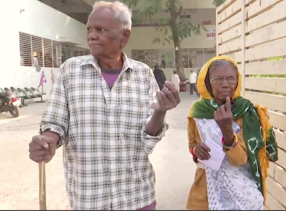 Senior citizens show enthusiasm in Gujarat elections 