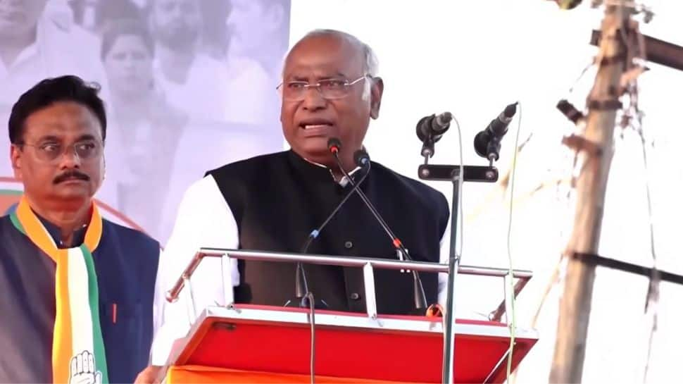  &#039;He gives &#039;4 quintals of abuses&#039; to Sonia, Rahul&#039;: Mallikarjun Kharge hits back at PM Narendra Modi