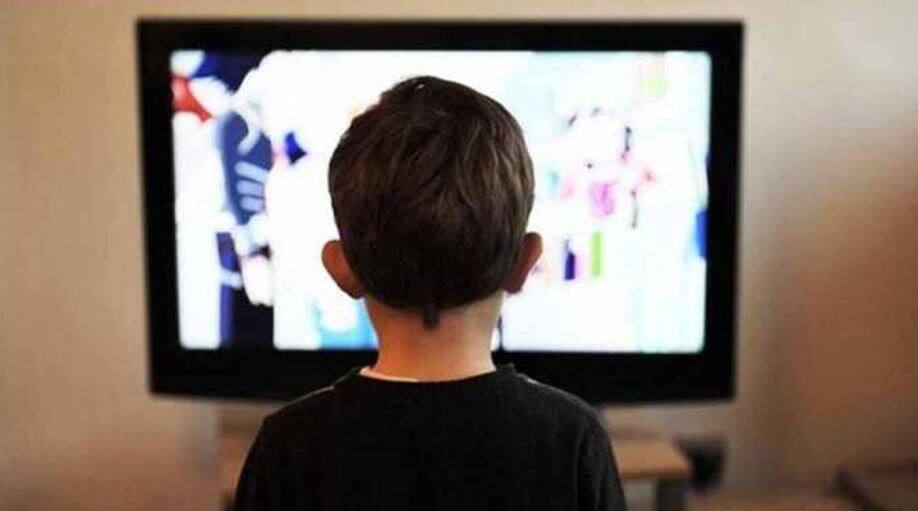 Is your son or daughter watching excessive TV? It can lead to these SERIOUS BAD HABITS