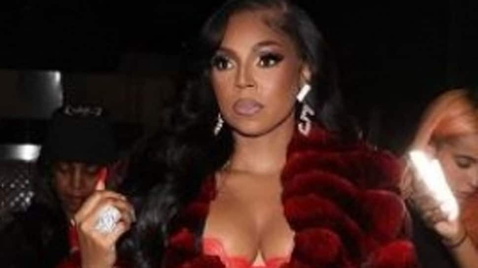 Pop Star Ashanti Alleges Producer Asked Her To Shower With Him Or Pay People News Zee News 