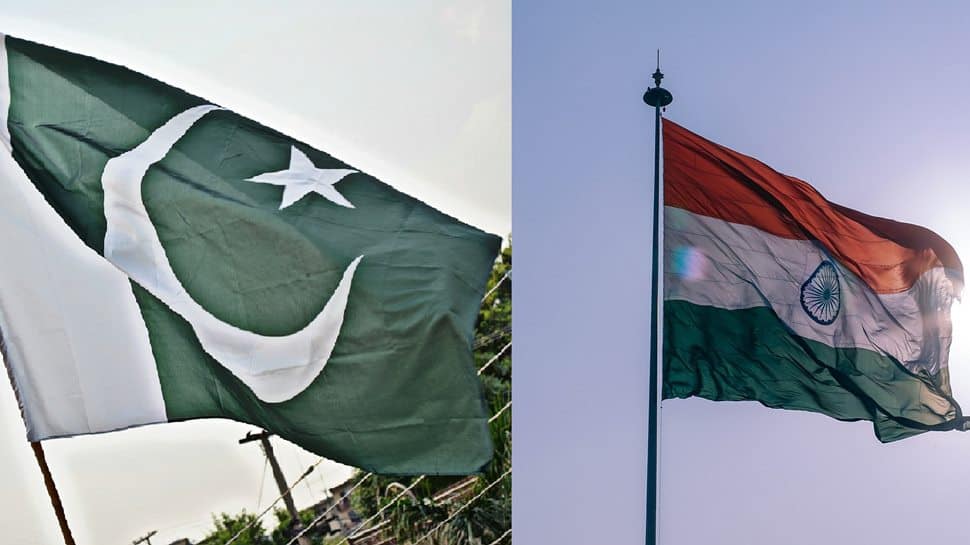 India vs Pakistan Rupee vs Dollar 2022