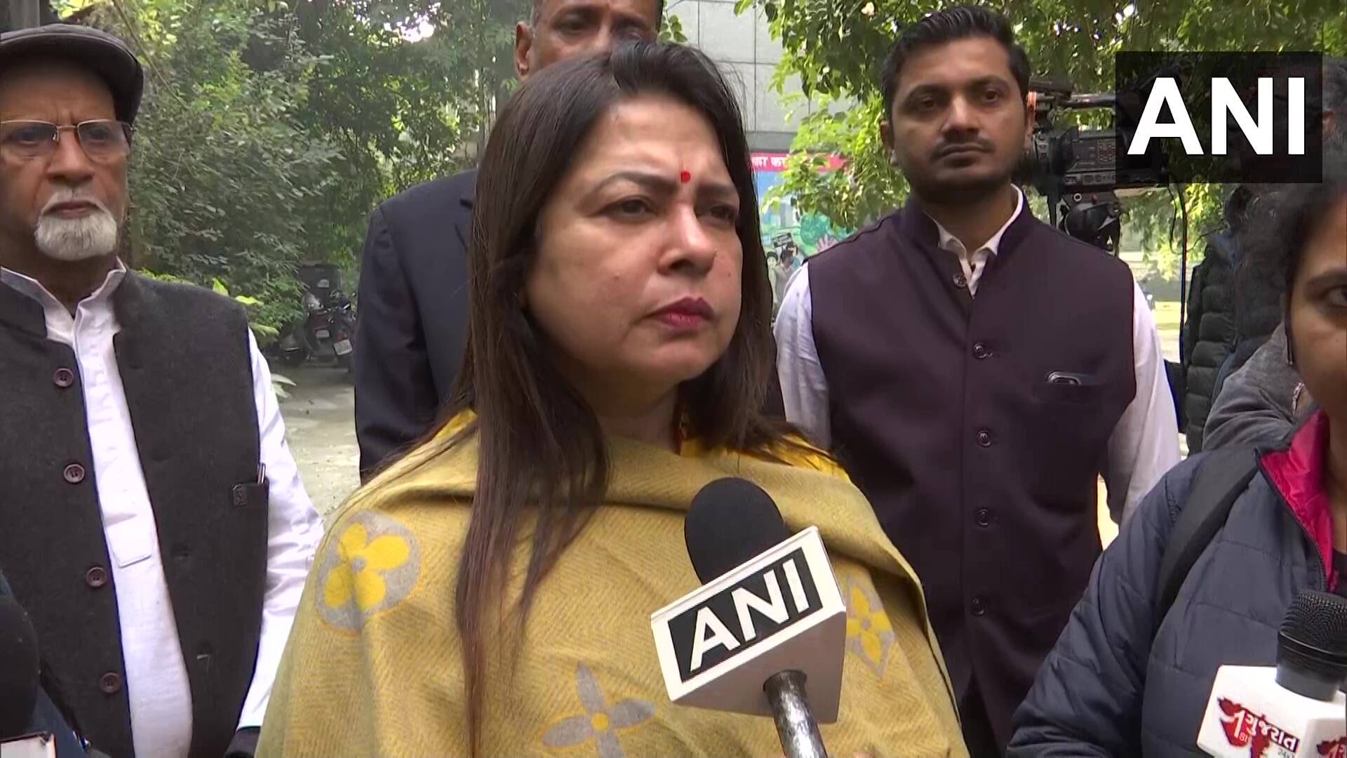 Union Minister Meenakashi Lekhi cast her vote for Delhi MCD Election 2022