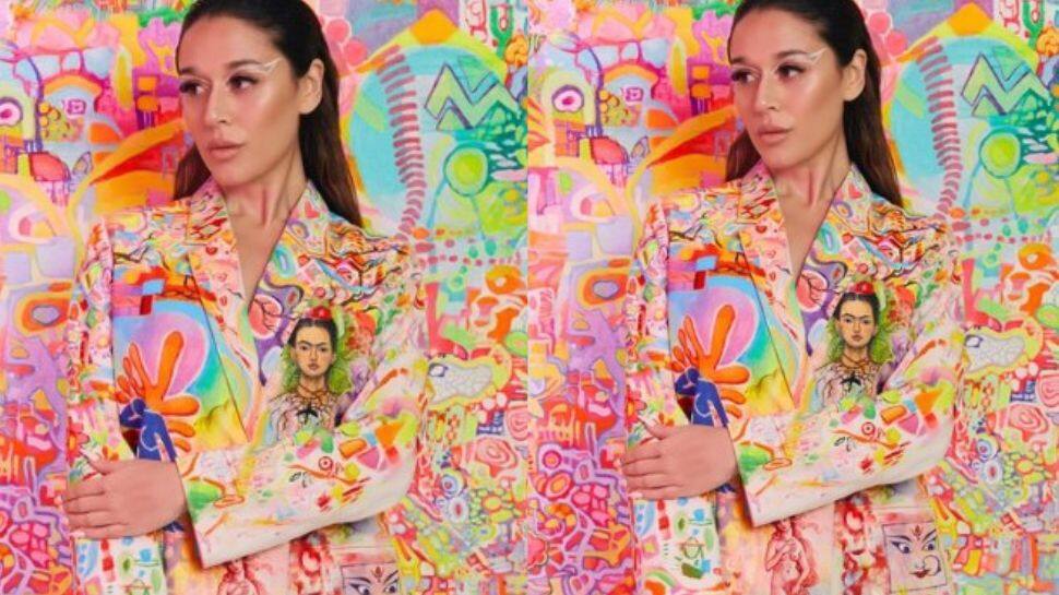 Krishna Shroff looks hot in colourful funky outfit