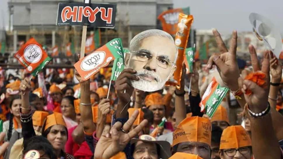 ‘आप गुजरात में एक भी सीट नहीं जीतेगी’: एग्जिट पोल के बाद बीजेपी ने बड़े बहुमत की भविष्यवाणी की है
