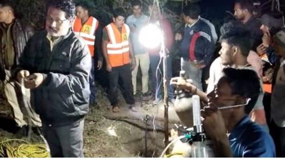 6-yr-old falls into borewell in MP, CM Shivraj Chouhan monitoring situation