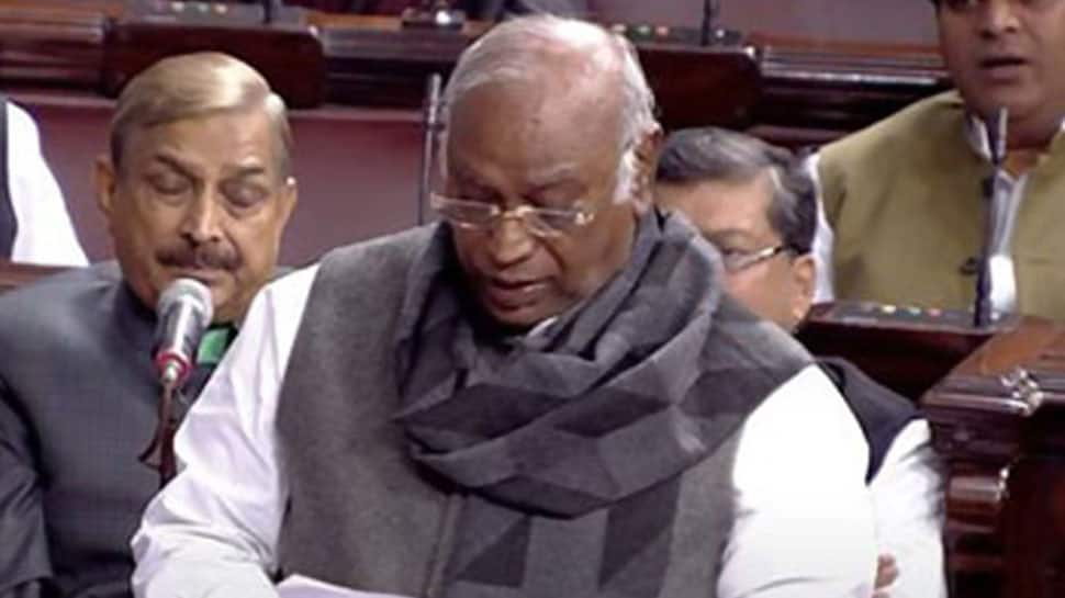 &#039;Mera Waqt Bhi Badelaga, Teri Rai Bhi’: Congress chief Mallikarjun Kharge uses Urdu couplet to welcome Rajya Sabha chairman Jagdeep Dhankhar 