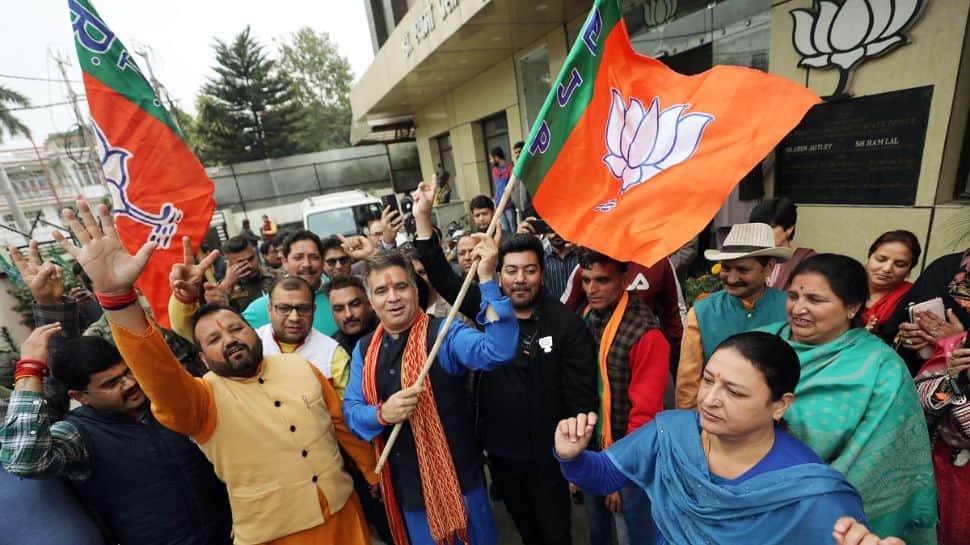 J&K BJP President celebrates victory in Gujarat  
