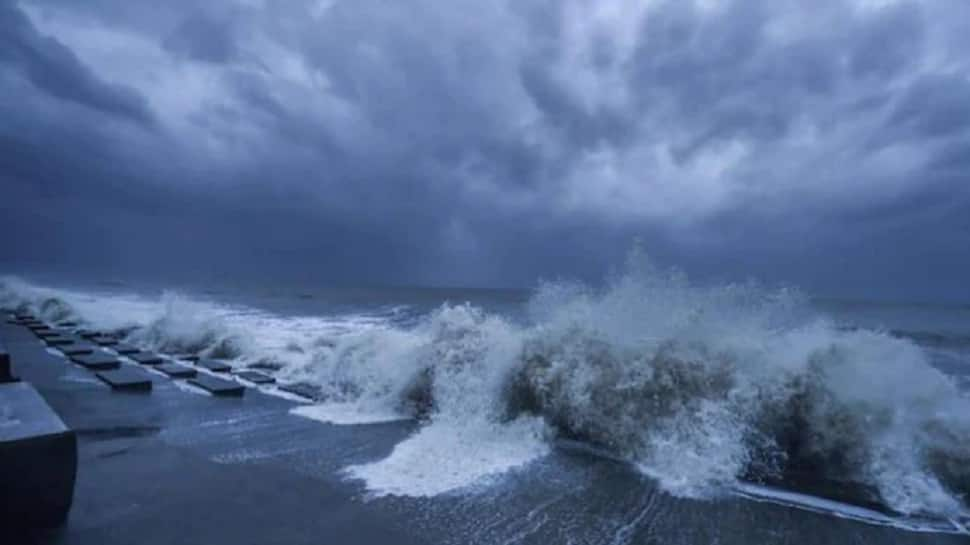 Cyclone Mandous IMD Alert Devastating STORM heading towards Chennai