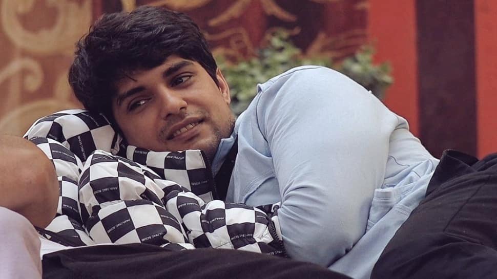 BB 16: Fans laud Ankit Gupta as he prioritises collecting sanitary pads during ration task, call him a &#039;Real Gentleman&#039;