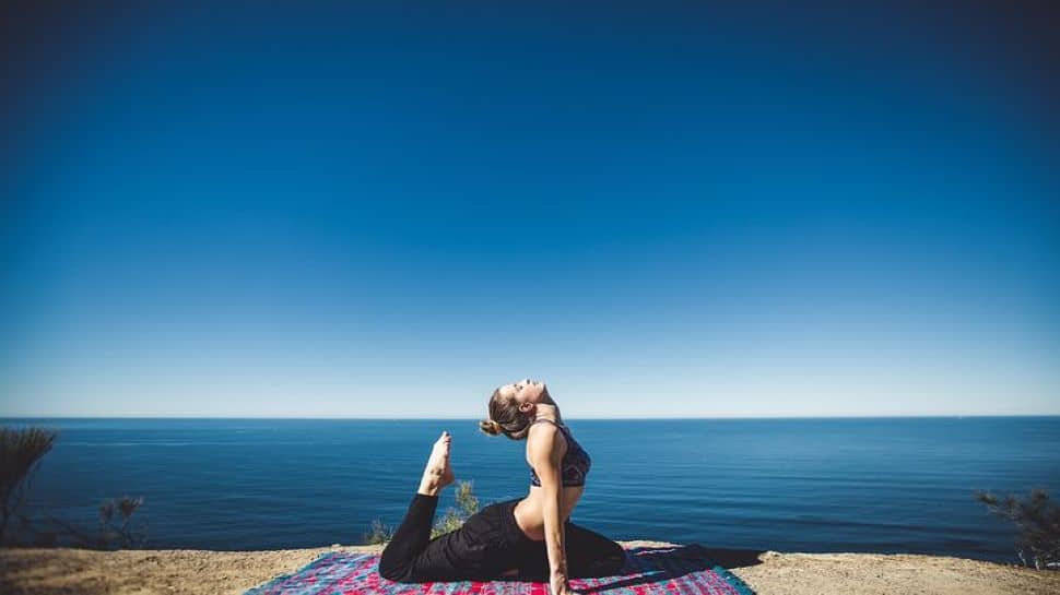 Manage high cholesterol: Do these 5 yoga asanas to reduce bad cholesterol effectively - Vimarsana News