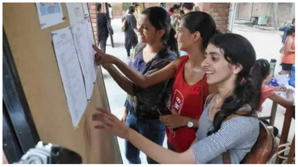 DU PG Admission 2022: Third merit list RELEASED at du.ac.in- Direct link to download here - Vimarsana News