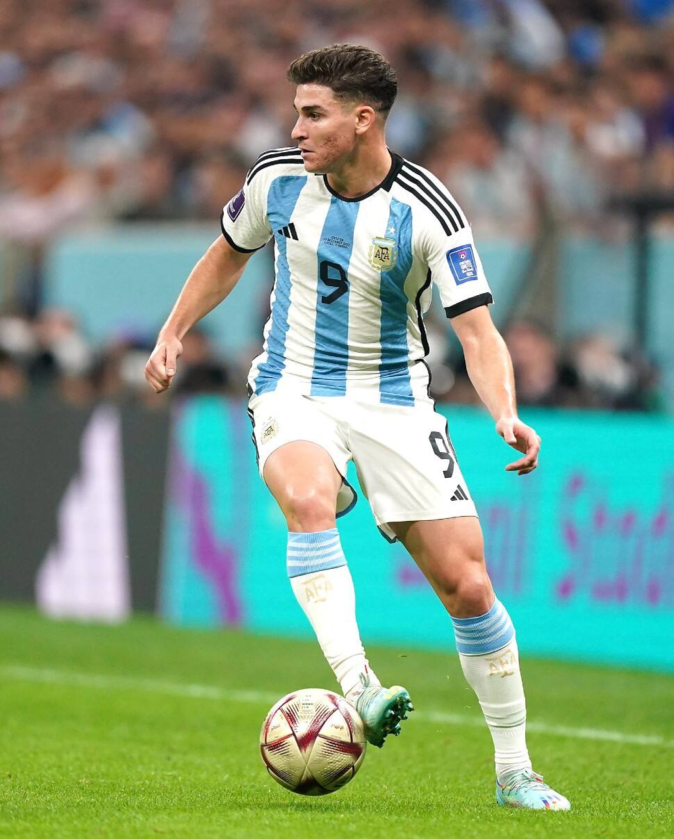 Argentina's Julian Alvarez has 4 goals to his name with 2 coming in the FIFA World Cup 2022 semifinal win over Croatia. (Source: Twitter)