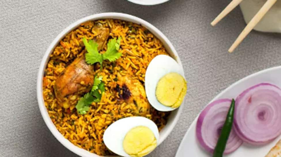 Chicken Biryani, Masala Dosa top most ordered dishes on Swiggy --Check out list of food items people ordered on Swiggy in 2022