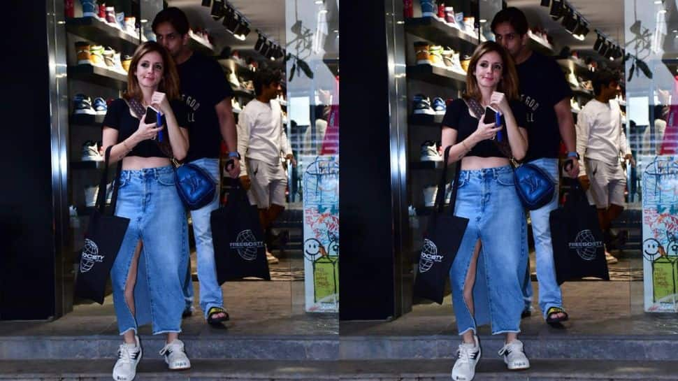 Sussanne Khan papped with boyfriend Arslan Goni