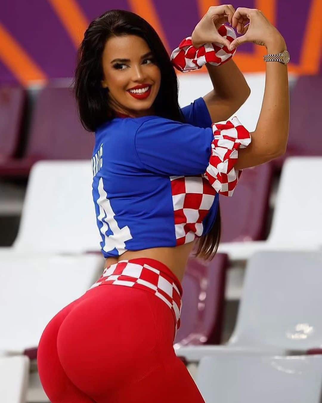 Fifa World Cup 2022 Cro Vs Mar Croatias Hottest Fan Ivana Knoll Thanks Luka Modric By Wearing 