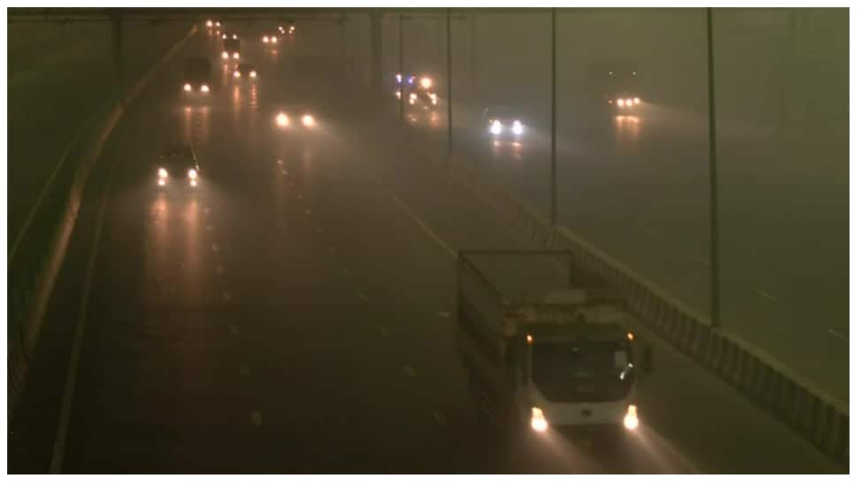 Dense fog engulfs Delhi-NCR as temperature dips further