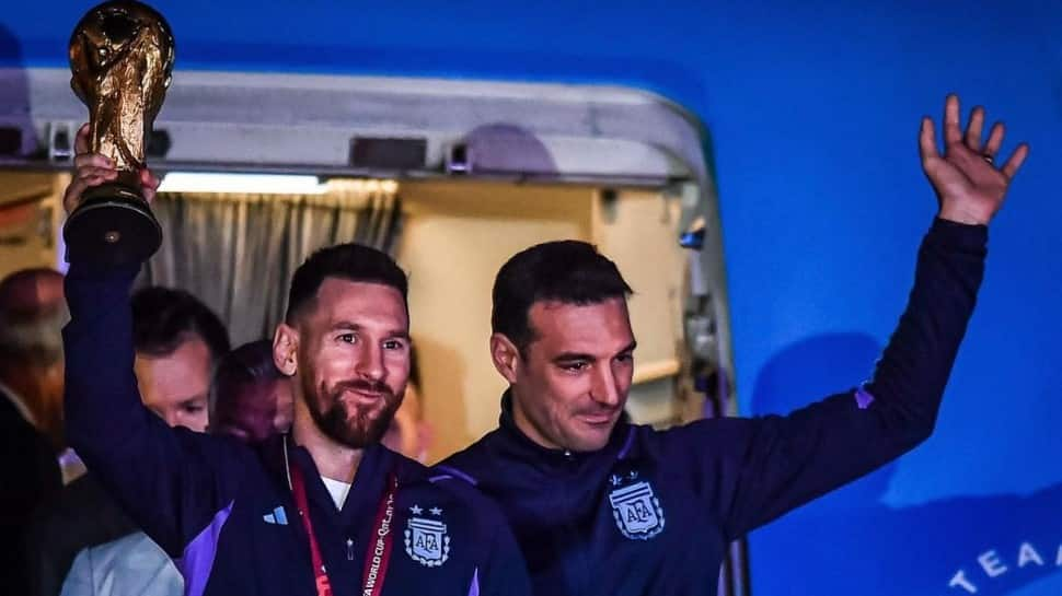 WATCH: Lionel Messi And World Cup Champions Argentina Greeted With HUGE ...