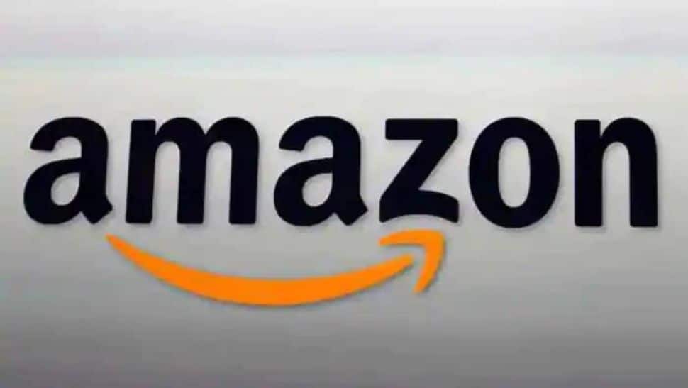 Read more about the article Shocking! Amazon customer orders over Rs 1.5 lakhs MacBook Pro, get dog food inside box
