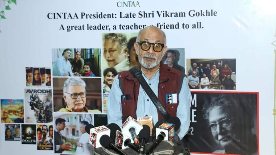 Deepak Qazir Kejriwal remembered Vikram Gokhale