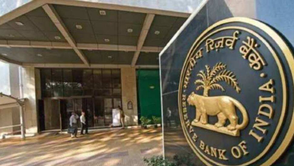 Explained: How is RBI making Digital Lending safer with P2P Platforms? - Vimarsana News