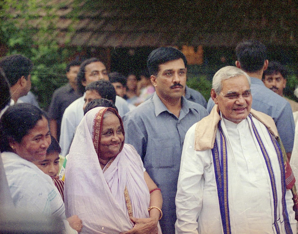 Vajpayee at Mamata Banerjee's residence