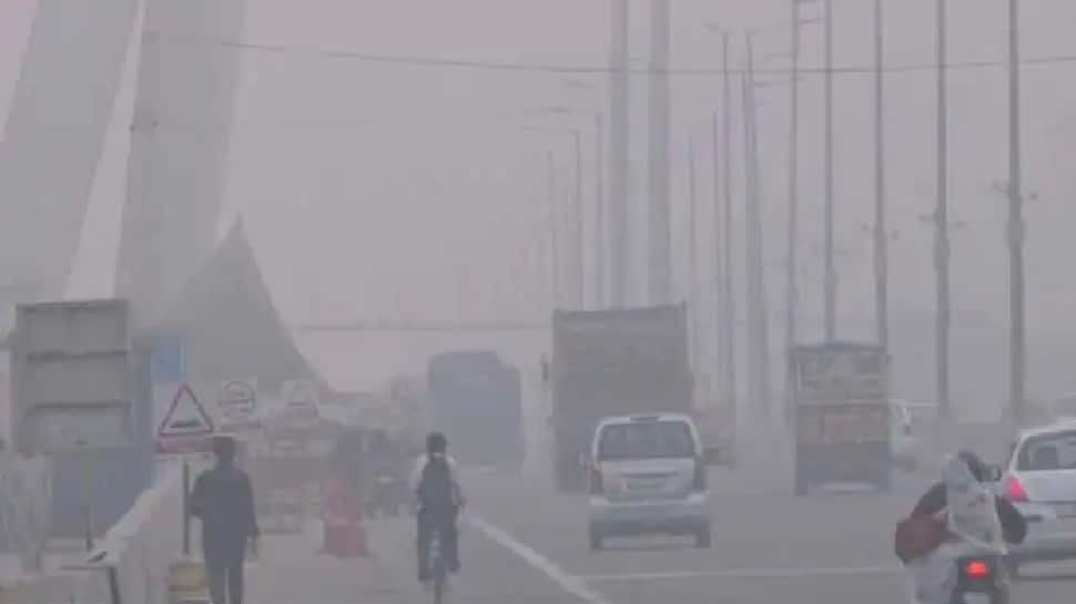 Air quality remains poor in North India, pollution levels high due to deficit rain