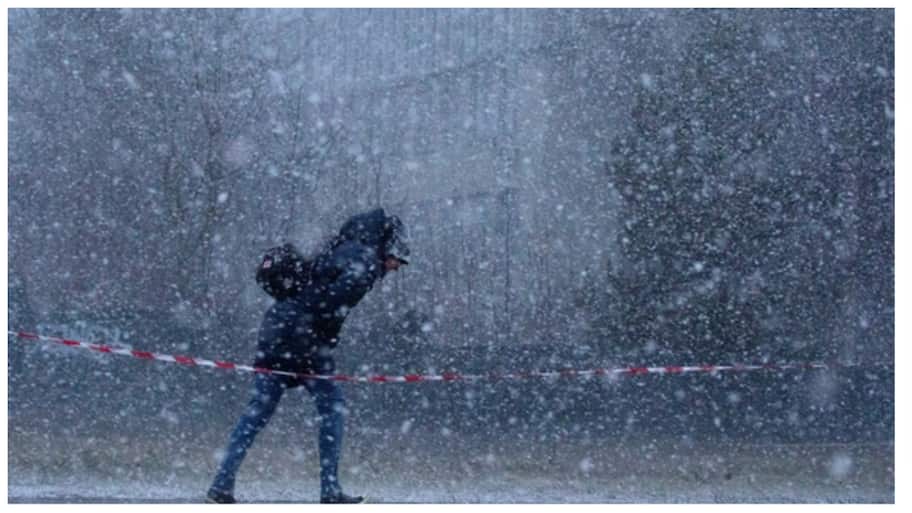 US winter storm kills 34, leaves hundreds of thousands without power ...