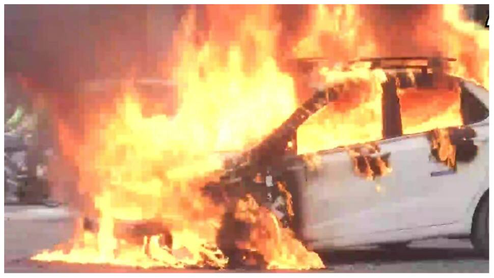 Delhi: Car catches fire at the ITO intersection, no casualties reported- Watch