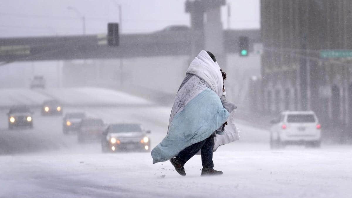 बर्फीले तूफान का कहर : अमेरिका के बाद कनाडा, मैक्सिको, जापान और ऑस्ट्रिया के कई शहर अंधेरे में -Havoc of snow storm: After America, many cities of Canada, Mexico, Japan and Austria are in darkness