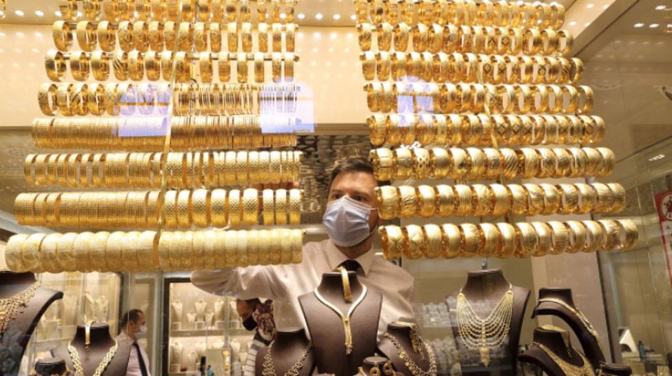 Gold price today 26 December 2022: rises Rs 121; silver advances Rs 100