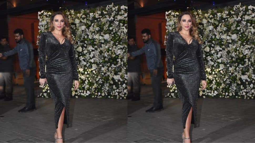 Salman Khan's rumoured girlfriend Iulia Vantur also arrived