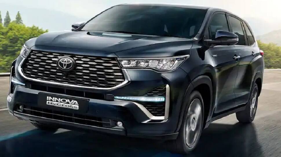 innova 2022 price in kerala