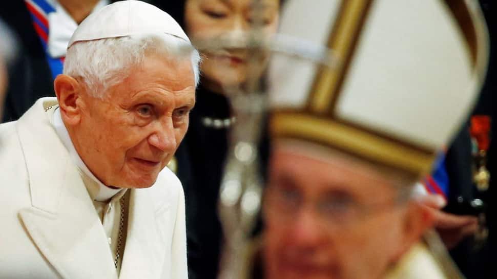 Former Pope Benedict&#039;s condition &#039;grave&#039;, Pope Francis calls for prayers