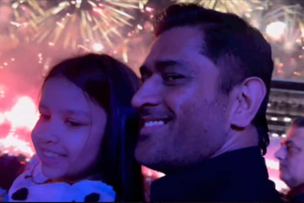 Former India captain with daughter Ziva at the Atlantis hotel in Dubai with wife Sakshi Dhoni. (Source: Twitter)