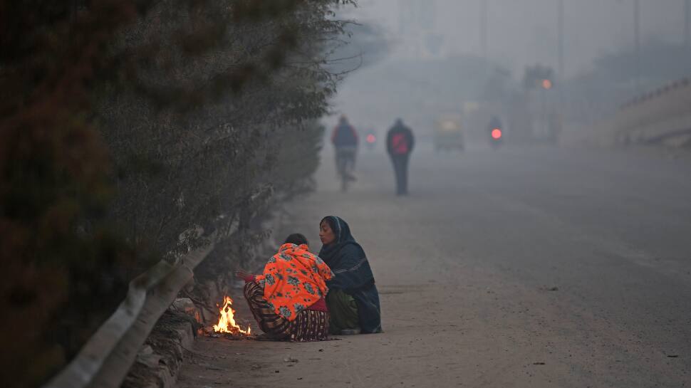 At 4.4 degrees Celsius, Delhi sees season&#039;s lowest temperature