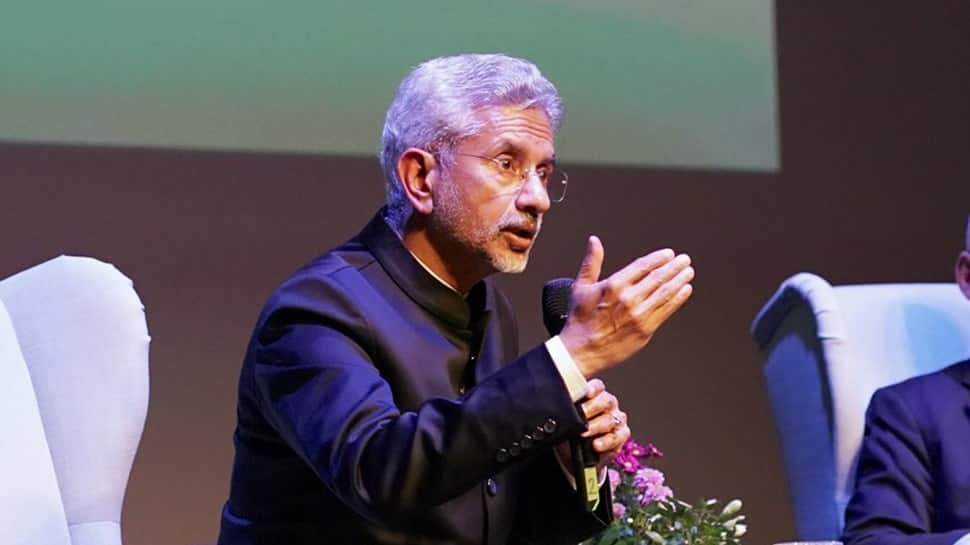 &#039;Is India an ally of Russia?&#039;: Austrian journalist tries to frame EAM S Jaishankar; minister responds in VIRAL video