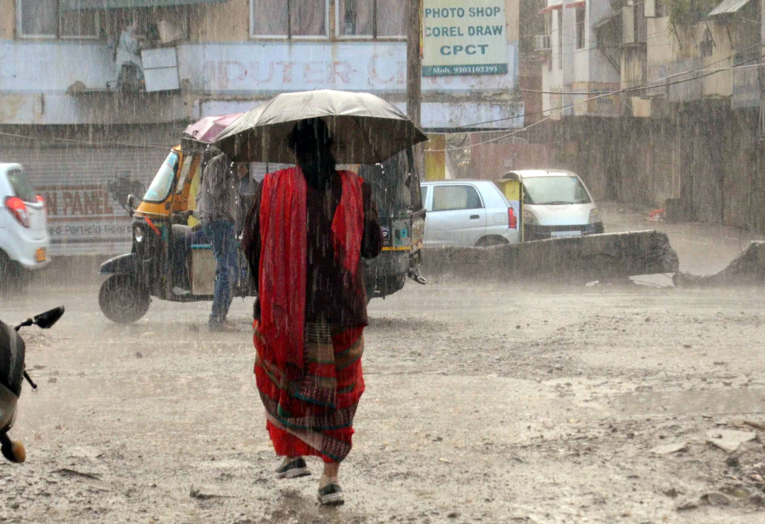 IMD Predicts rains in Tamil Nadu, Maharashtra, Madhya Pradesh and Kerala