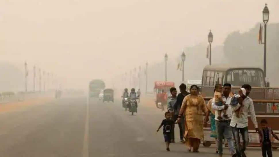 Delhi-NCR air quality dips to &#039;severe&#039; due to dense fog, ban on construction imposed