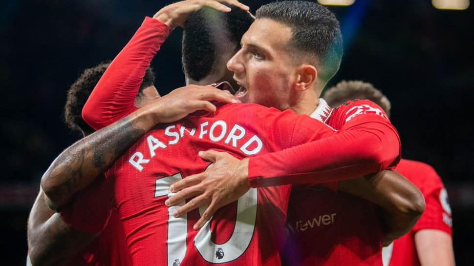 FA Cup: Manchester United beat Everton 3-1 to advance to next round