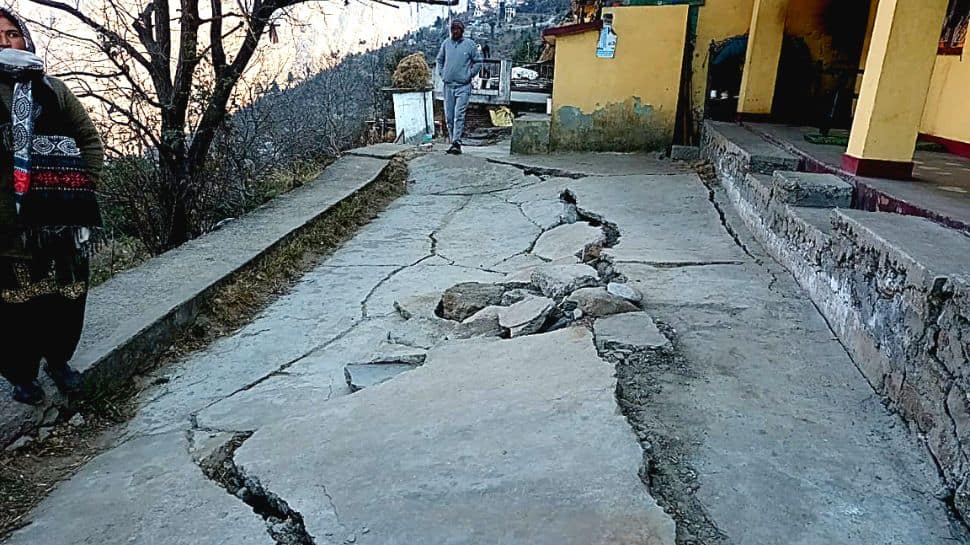 Joshimath crisis: Why is Uttarakhand town &#039;sinking&#039; and what&#039;s land subsidence?