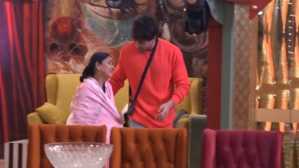 BB 16: Netizens cannot keep calm as Shiv&#039;s Aai shower love on Shalin, call it the most &#039;Awwwdorable moment&#039;