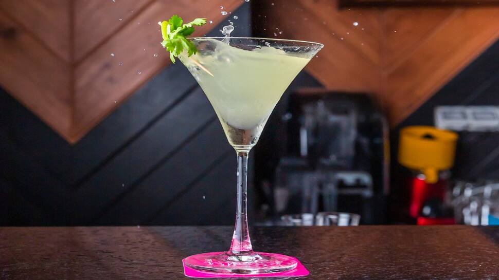 Soci to Donna Deli: Check out these top restaurants to try out some amazing Gin cocktails!