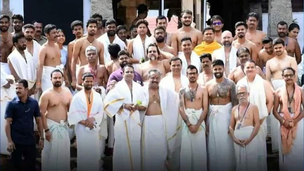 IND vs SL: Team India visit Thiruvananthapuram temple ahead of 3rd ODI against Sri Lanka