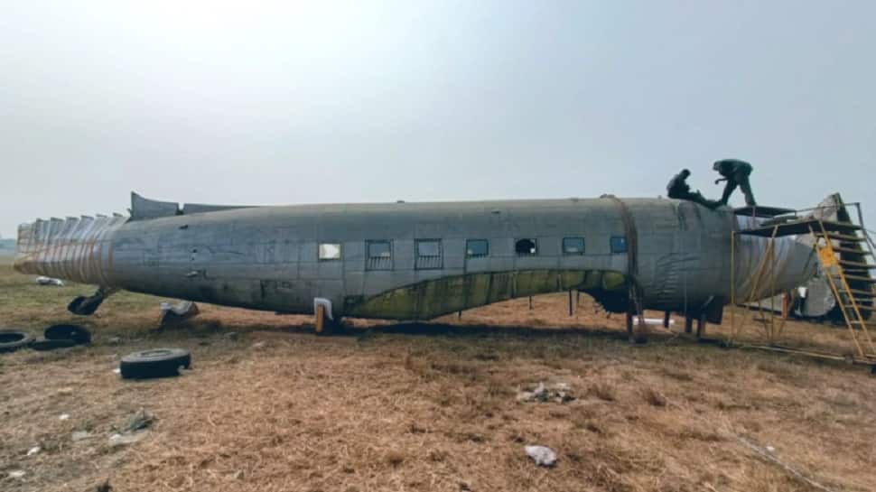 Biju Patnaik&#039;s legendary Dakota aircraft reaches Odisha, to be displayed at Bhubaneswar Airport