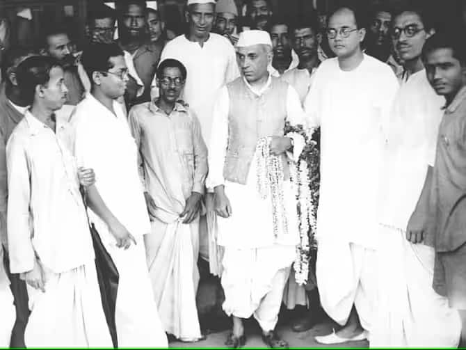 Netaji with Pandit Jawaharlal Nehru