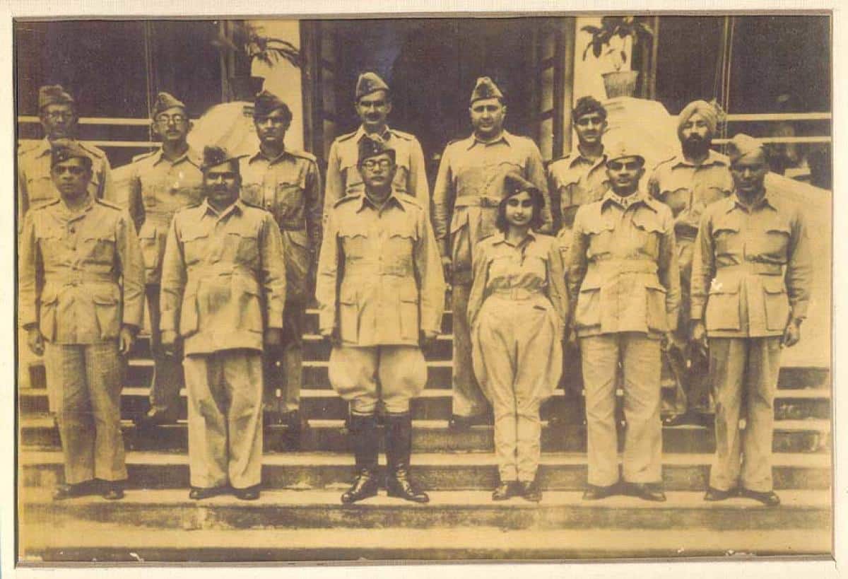Netaji with soldiers of the Indian National Army in 1944